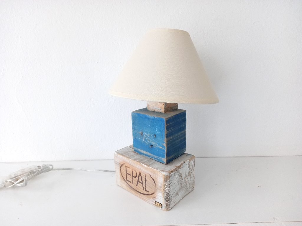 Table lamp